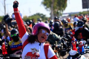 Caravana motorizada desbordó las calles de Maracaibo en respaldo al presidente Nicolás Maduro