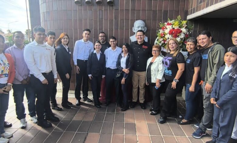 Inces Zulia rinde homenaje a su fundador el maestro Prieto Figueroa