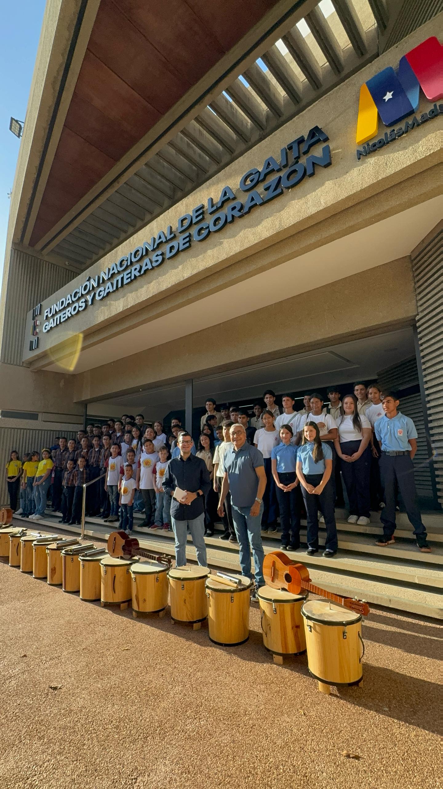 Fundación Nacional de la Gaita fortalece el talento infantil y juvenil con la entrega de instrumentos