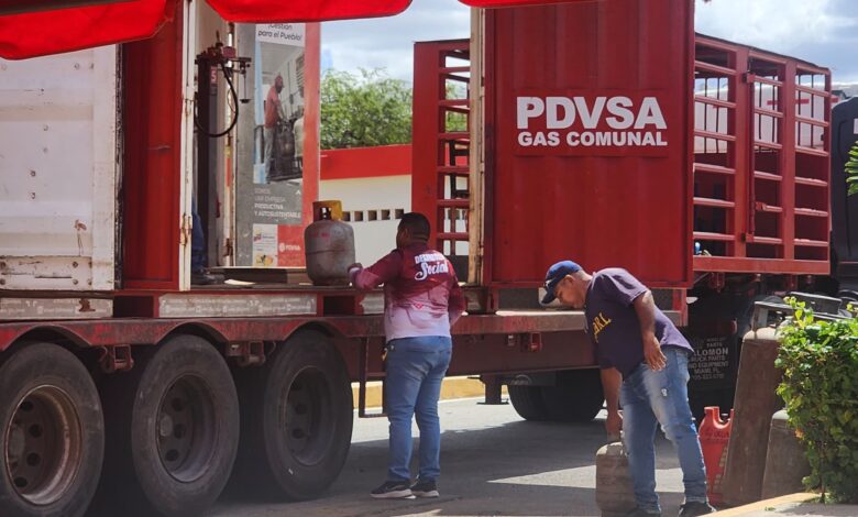 Zulia: Un total de 1400 familias mirandinas fueron beneficiadas con doble jornada de recarga de cilindros de gas doméstico