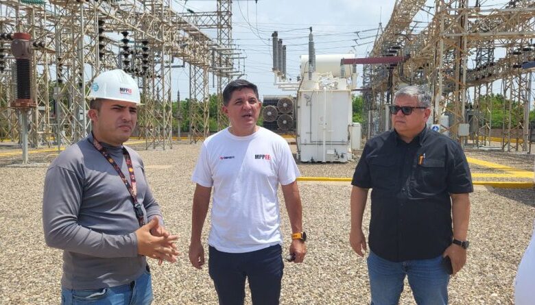 Ministro Márquez inspecciona instalaciones eléctricas en el Zulia