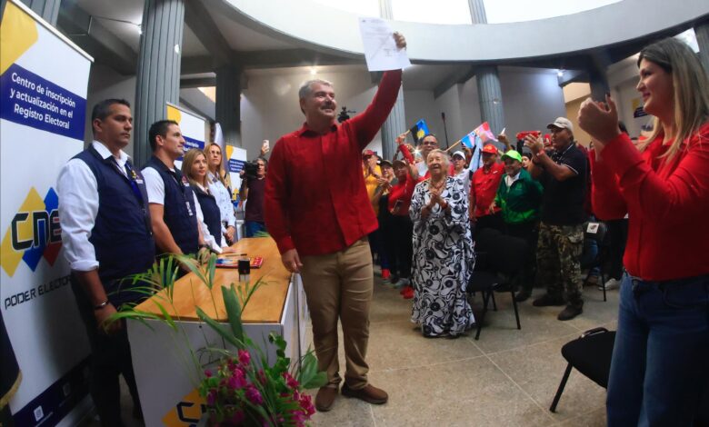 Zulia: El Huracán Bolivariano acompañó la inscripción de la candidatura de Luis Caldera