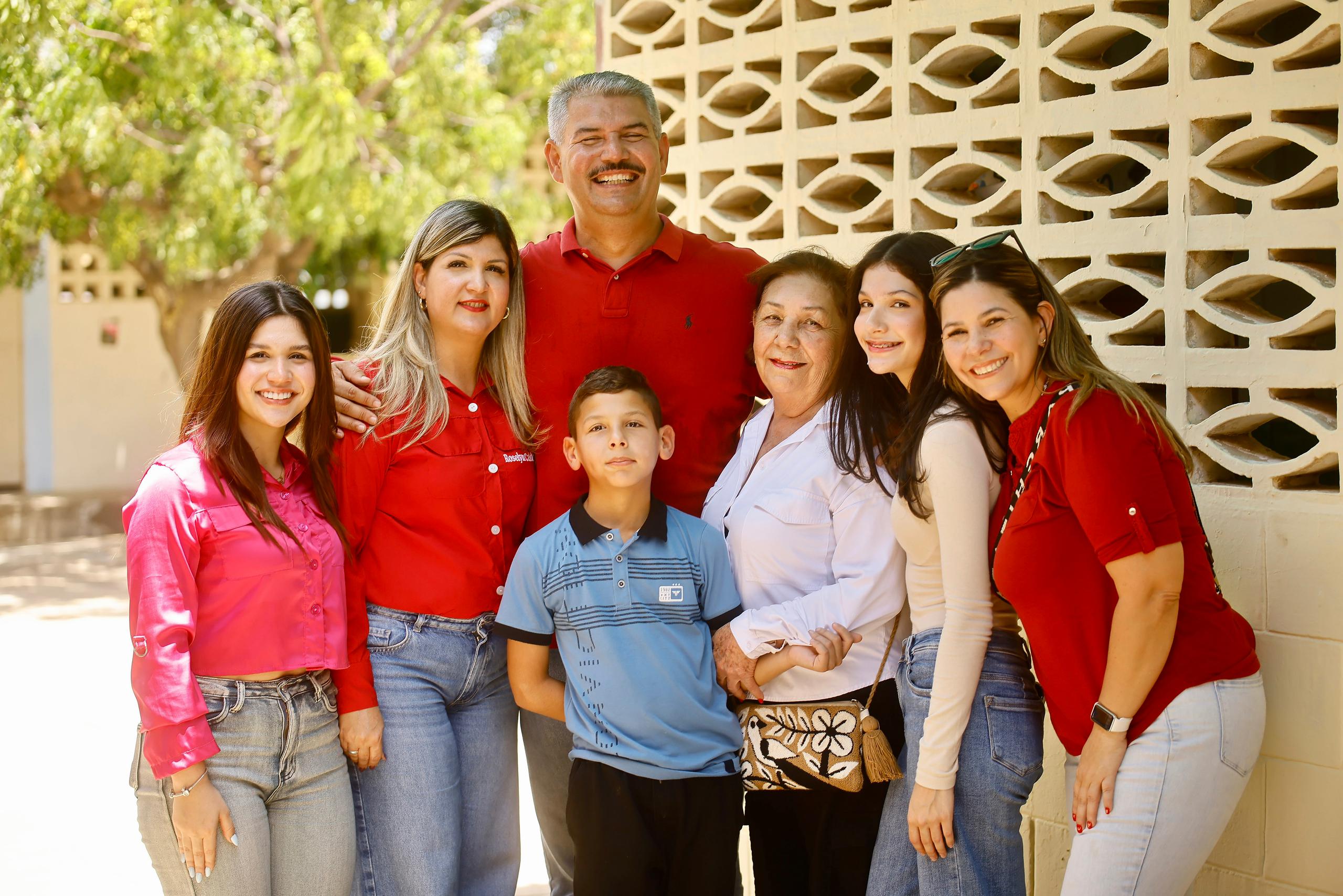 Luis Caldera: El pueblo sale a los centros de votación demostrando su convicción democrática