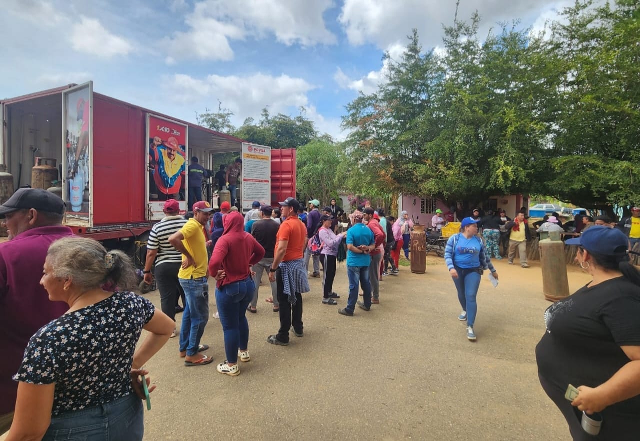 Zulia: 6.200 familias del municipio Miranda se beneficiaron con el servicio de gas doméstico en cilindros