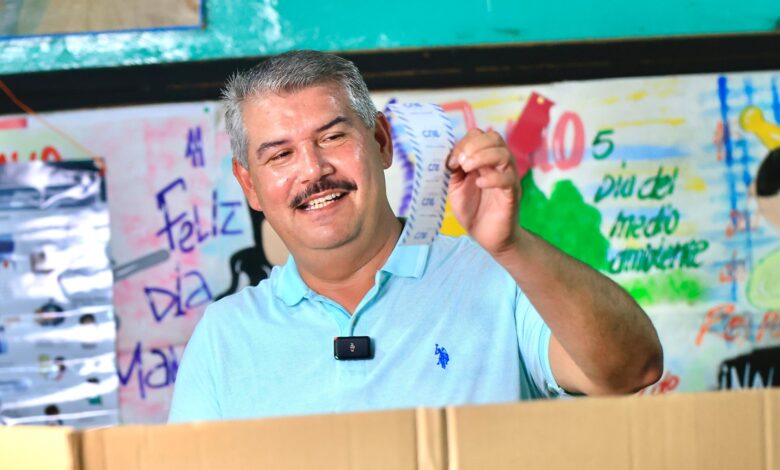 Candidato Luis Caldera: Simulacro Electoral es una fiesta democrática ejemplo para el mundo