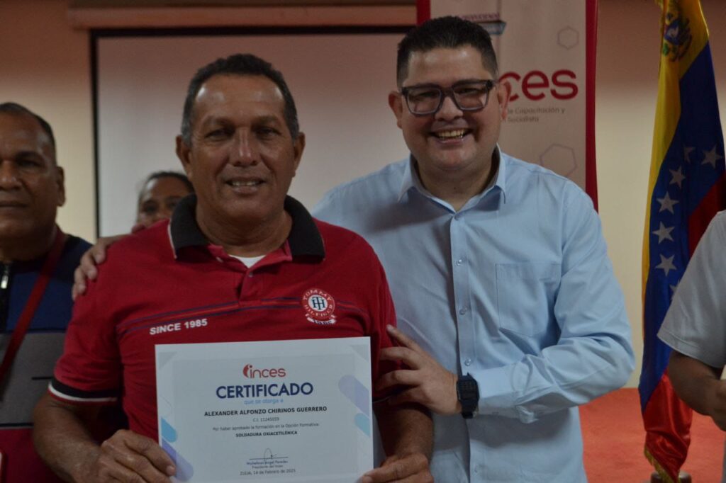 Inces Zulia entrega certificados a Jóvenes formados como Encuelladores de Servicios de Pozos Petroleros