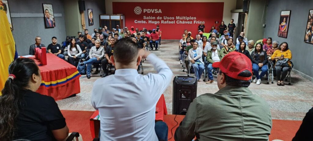 Inces Zulia entrega certificados a Jóvenes formados como Encuelladores de Servicios de Pozos Petroleros