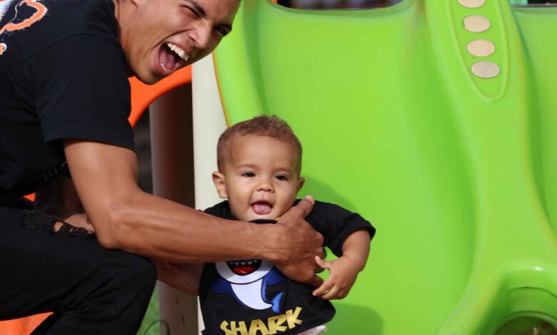 En el marco de la celebración del Día del Padre, familias provenientes de diferentes municipios de Carabobo y otros estados del país, se dieron cita en el Parque Draculandia.