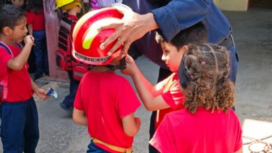 Visita preescolares del CEIM Parque San Esteban al Cuerpo de Bomberos Los Guayos.