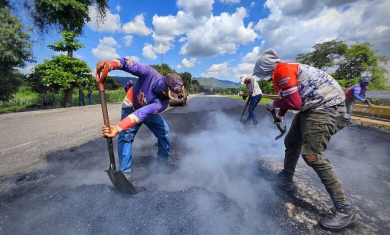 Gobernación del estado Carabobo, a través del Instituto Autónomo para la Vialidad (Invialca), ha colocado más de 400 toneladas de asfalto.