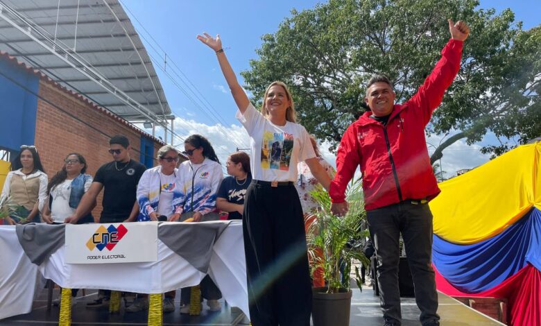 (CNE) proclamó a Mervelis Moreno de Burgos como alcaldesa electa del municipio Los Guayos del estado Carabobo para el período 2025-2029.