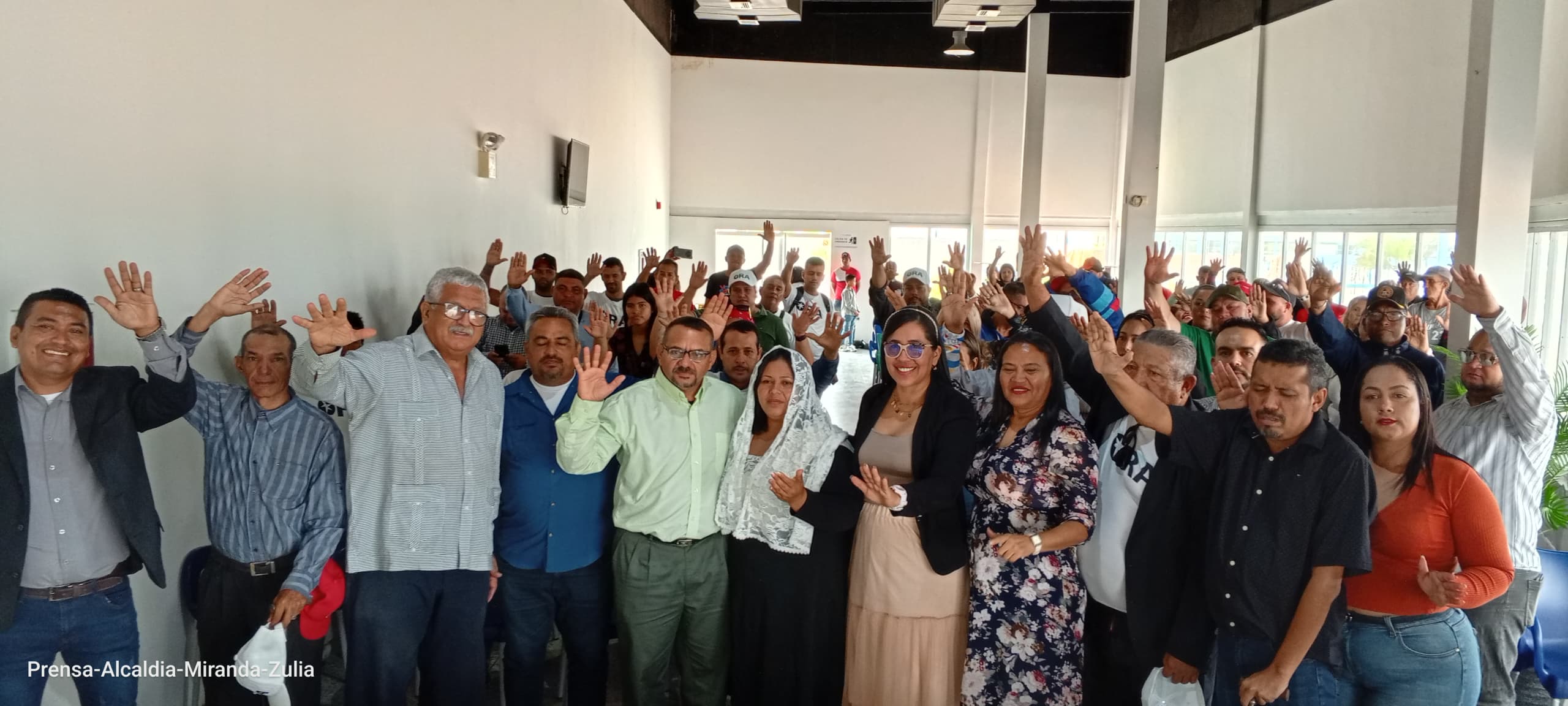 Zulia: Iglesias Cristianas Evangélicas manifiestan apoyo a Luselia García a la Alcaldía de Miranda  y oran por la paz mundial