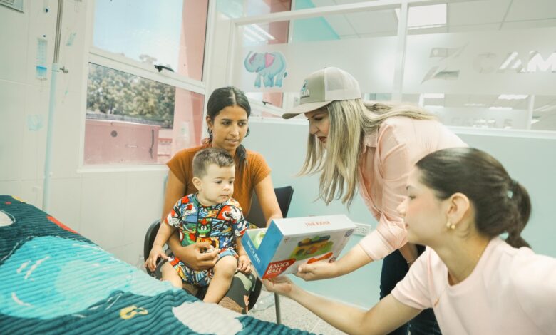 Zulia: Pacientes del Hospital de Niños de Veritas reciben regalos de la Primera Dama