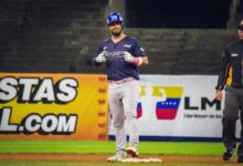 Marineros de Carabobo barrió a Senadores de Caracas en el estadio universitario de Caracas con score final de 13 carreras por 9.