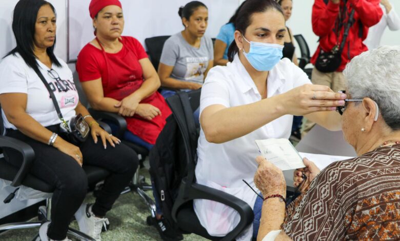 MinMujer inicia el Plan de Atención “Me cuido, me protejo y te cuido” con jornada integral de salud en La Candelaria