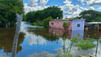 Crecida del río Orinoco afecta a familias y comercios en Ciudad Bolívar