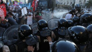Policía de Argentina a reprime a manifestantes discapacitados