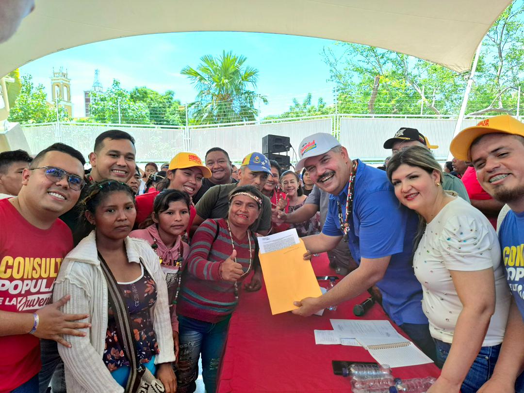Zulia: Gobernador Luis Caldera entrega financiamiento a 156 circuitos comunales para proyectos de la Consulta Nacional Juvenil