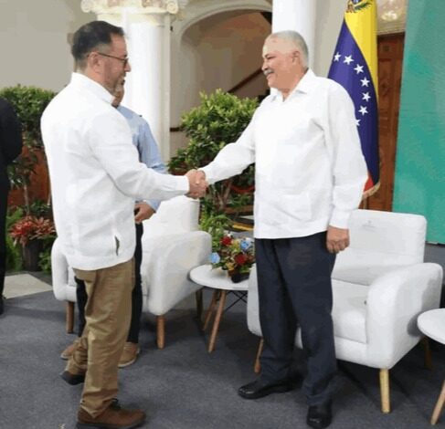 Inauguración del seminario «Fidel por 100PRE» en Caracas