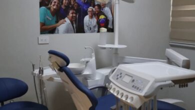 la Comuna Socialista "General Bartolomé Salom" de la parroquia Juan José Flores, cuenta con una moderna silla odontología de alta tecnología.