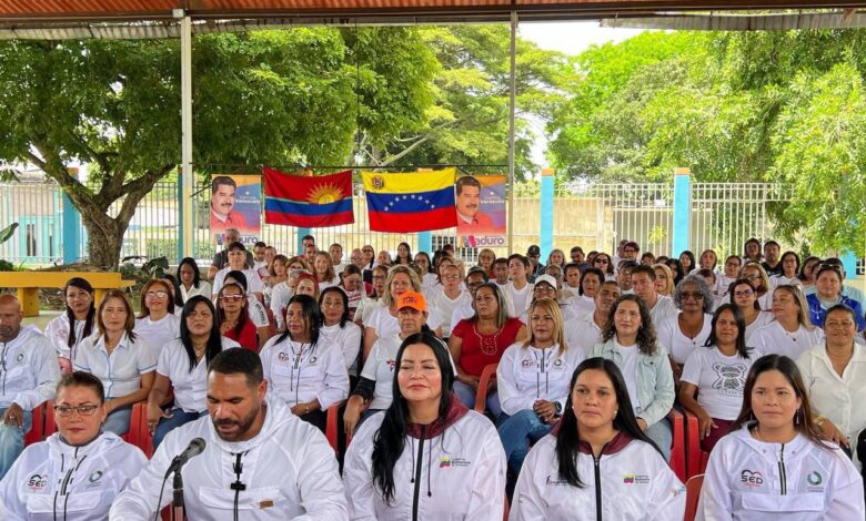 En el estado Carabobo, a través de la Secretaría de Educación y Deporte (SED), realizó un taller de capacitación para más de 100 directores.