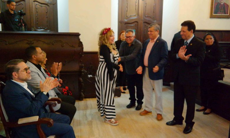 Gobernador Lacava acompañó Gala de Instalación de la Filuc 2025