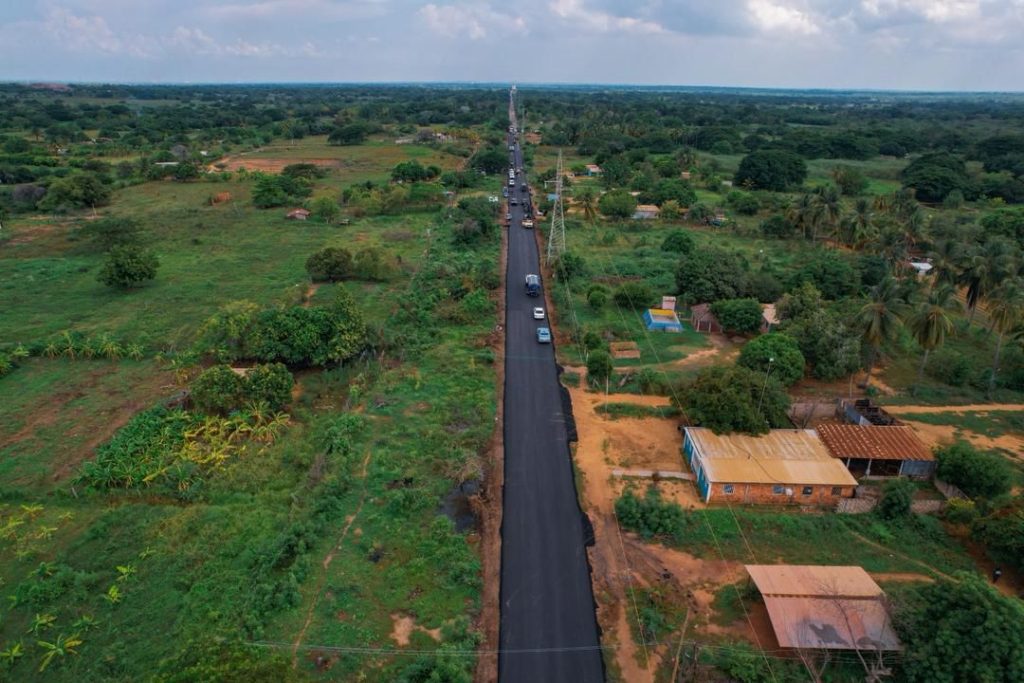 Gobernador Caldera arranca Plan Estadal de Vialidad en el municipio Jesús Enrique Lossada