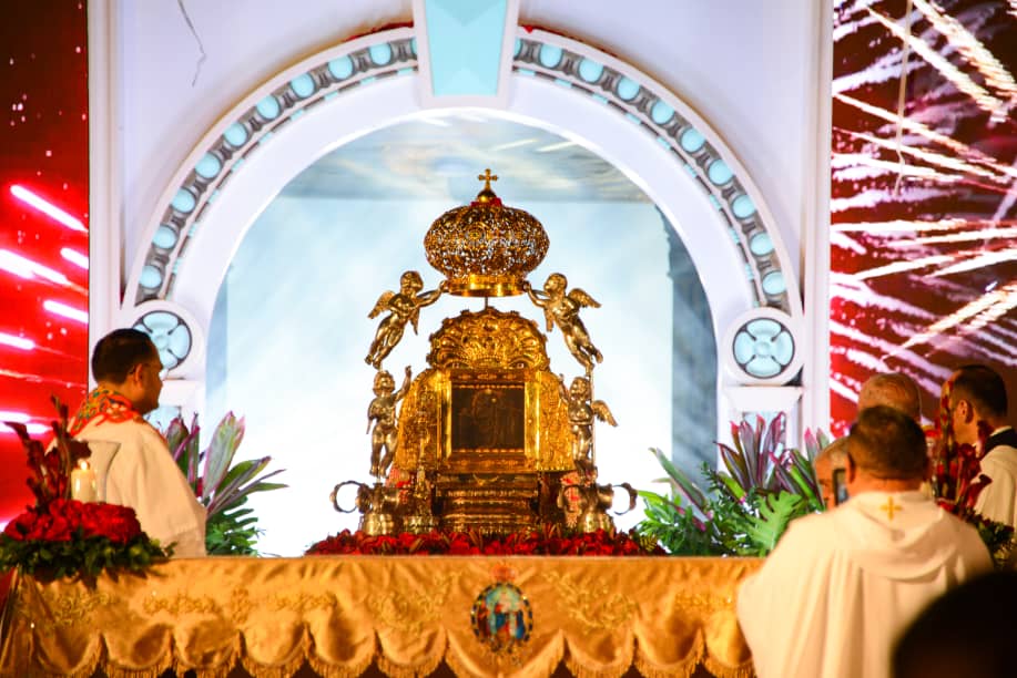 Más de 60 mil feligreses recibieron, a la Virgen de Chiquinquirá