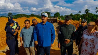 Gobernador Caldera constata avances de obras en materia de vialidad, agua y salud en el municipio Baralt