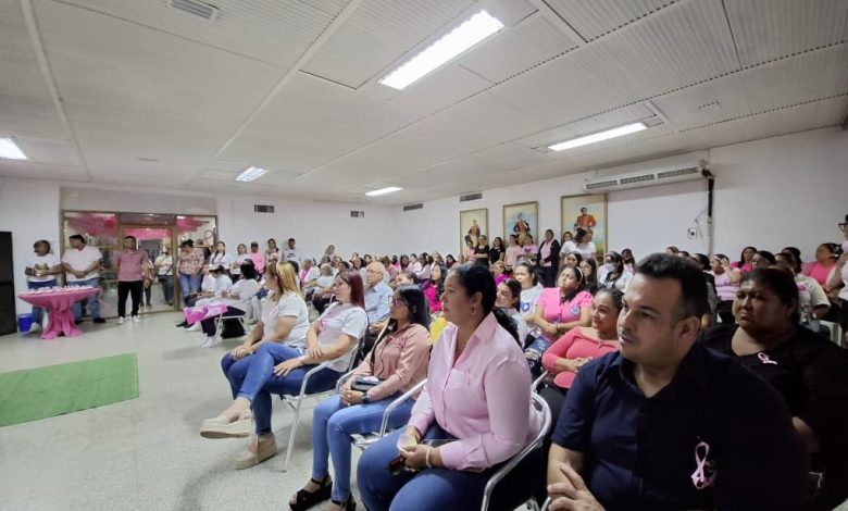 Con motivo del Día Mundial de la lucha contra el cáncer de mamá fue realizada charla, denominada "Más allá del diagnóstico"