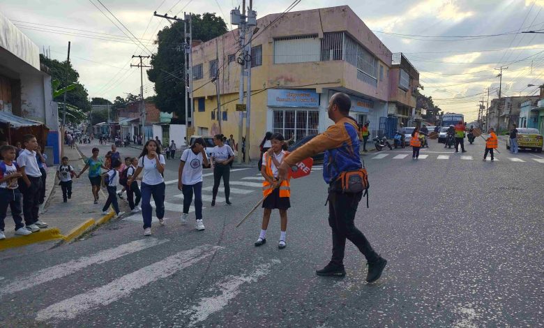 Gobierno de Carabobo inició programa “Invialca va a la Escuela” en Diego Ibarra