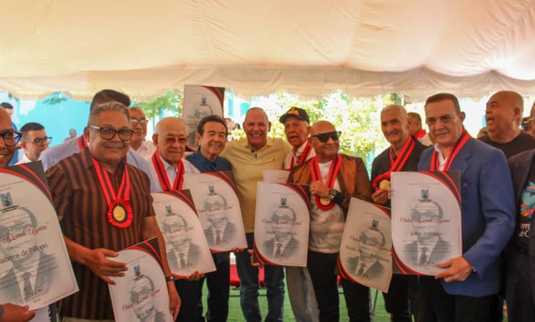 Con la orden “Ricardo Aguirre” reconocen trayectoria de gaiteros en su día