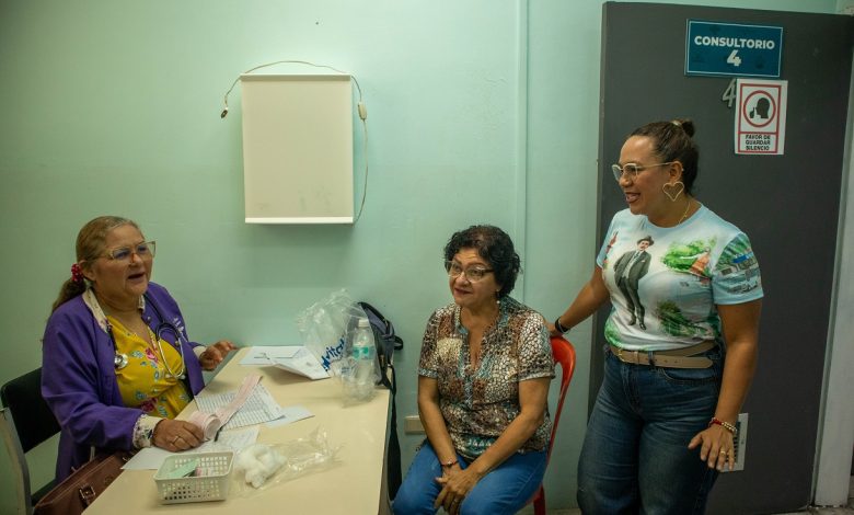 En Guacara gestión Castañeda brindó jornada de salud a madres procesadoras