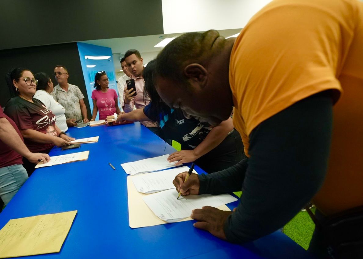 Zulia: 140 comunas firman convenio con el FCI para entrega de recursos dirigidos a proyectos comunitarios