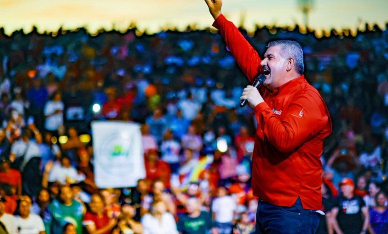 Juramentados 5.879 Comandos de Comunidades Bolivarianos Integrales en el Zulia