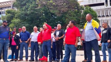 Pueblo zuliano se moviliza en las plazas Bolívar en respaldo al Presidente Nicolás Maduro y Cilia Flores