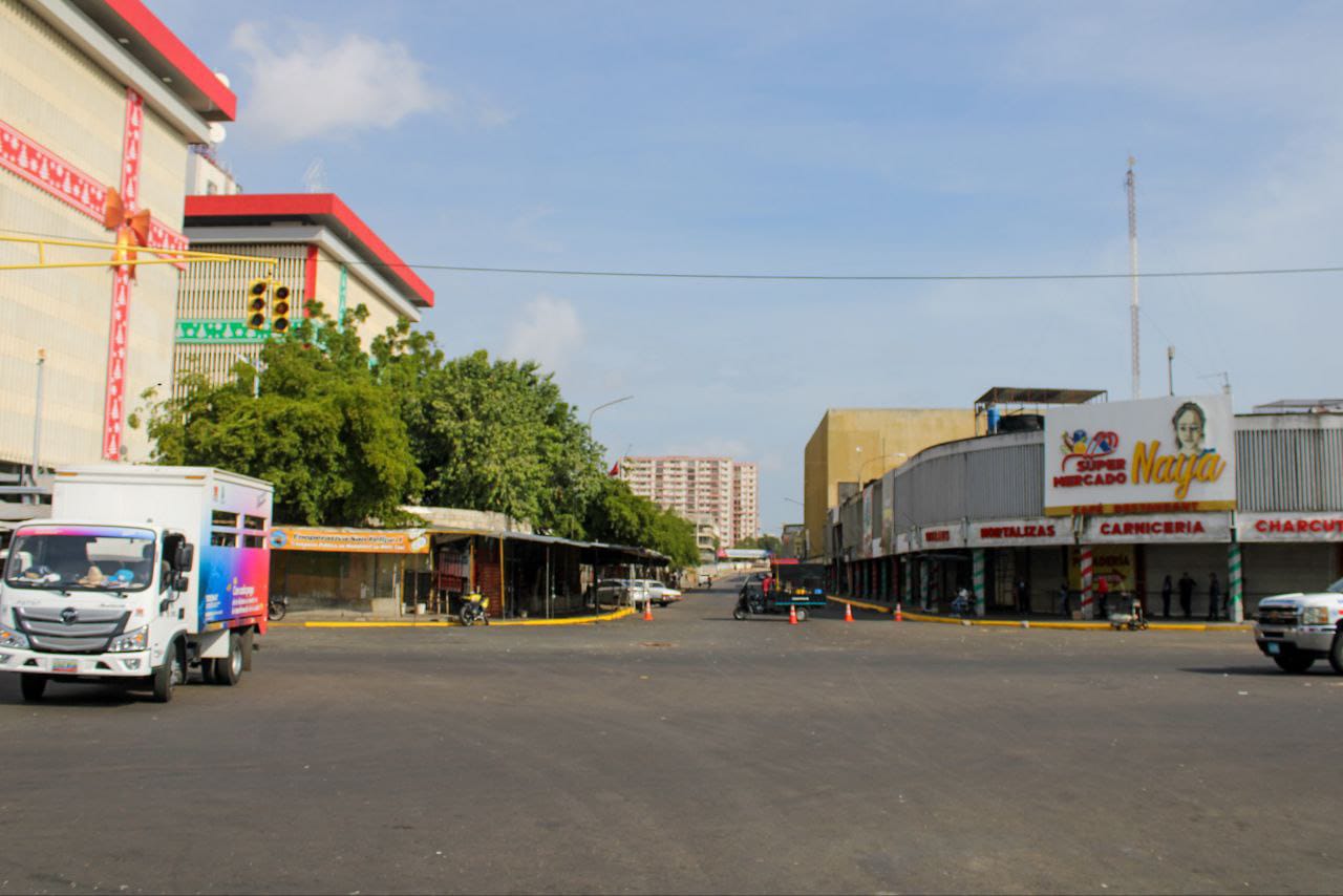 Más de 3 mil toneladas de desechos sólidos se recolectaron en jornada de saneamiento en el centro de Maracaibo
