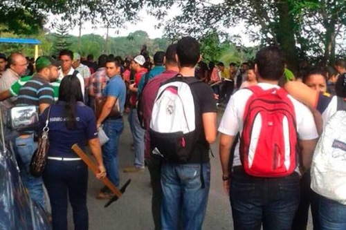 estudiantes hondureños