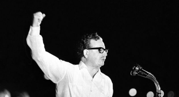 salvadorallende2004111378906318
