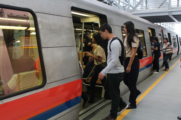 2124733347c04c2e9b5869275f2d27c0