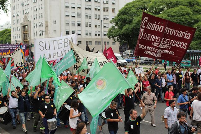 contra_ajuste_y_represion_22dic15_004