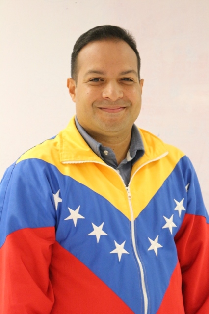 Carlos León Mora