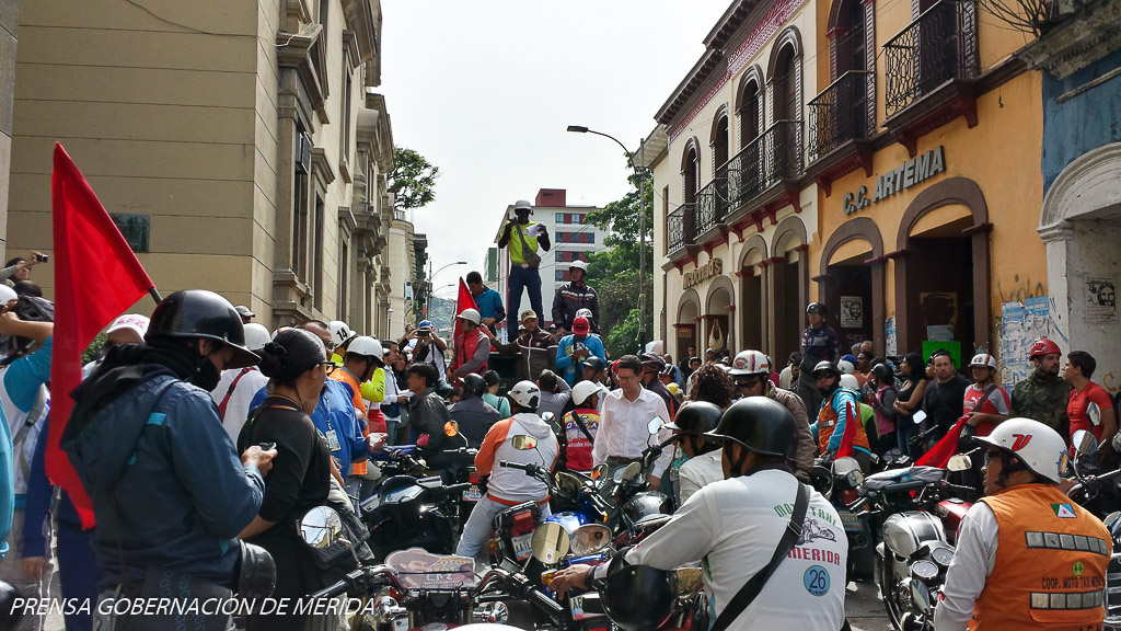 Foto 7 Los motorizados se mantendrán en la calle defendiendo la paz y tranquilidad del pueblo