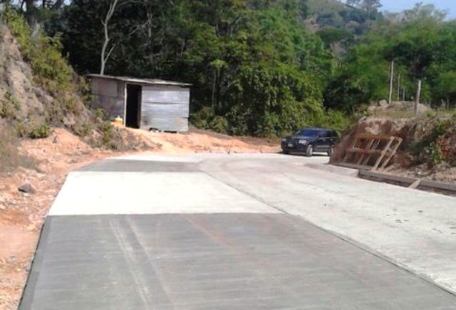 Trabajos de vialidad sector Mocacay 2