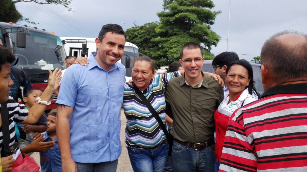 F4 Arreaza_ Tenemos que votar el 30-J porque de eso depende la paz de la República