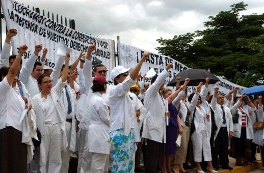 protesta_de_mxdicos_en_honduras__efe_xreferencialx