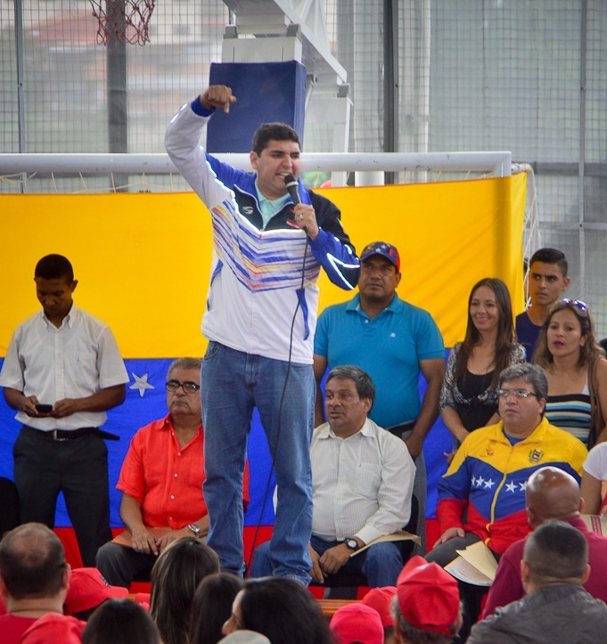 JEHYSON-GIMNASIO