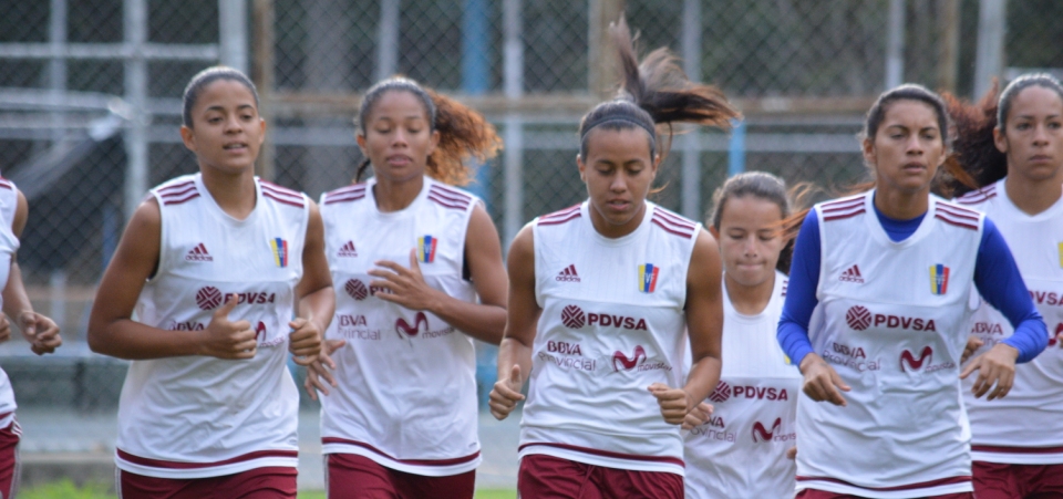 femeninon-prensa-vinotinto-fvf