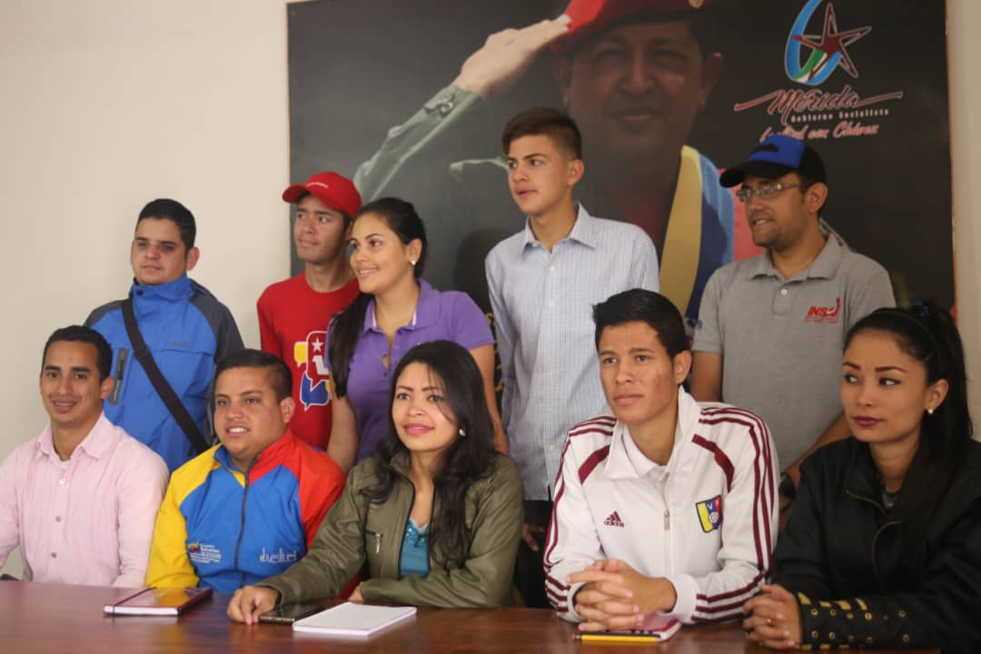 Jóvenes a salir a vota este 20 de mayo