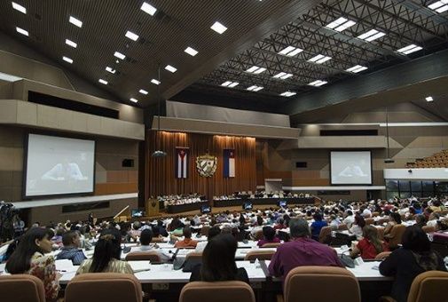 c_ubadebate_cuba_sesion_parlamento